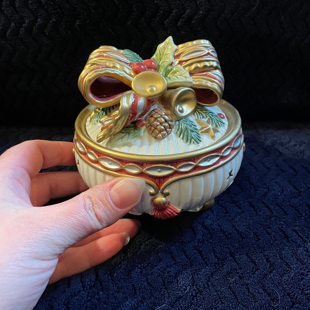 Retired Fitz and Floyd Holiday Treasure Box